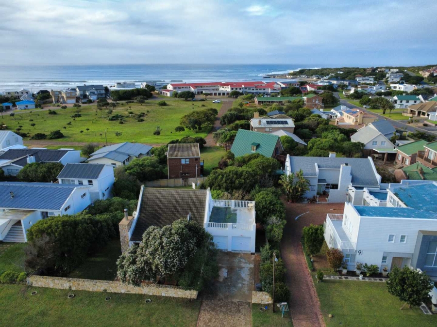3 Bedroom Property for Sale in Stilbaai Wes Western Cape